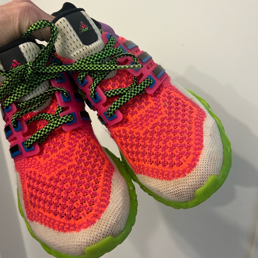 Adidas Ultraboost Web DNA Girls Shoes Pink - Picture 3 of 6